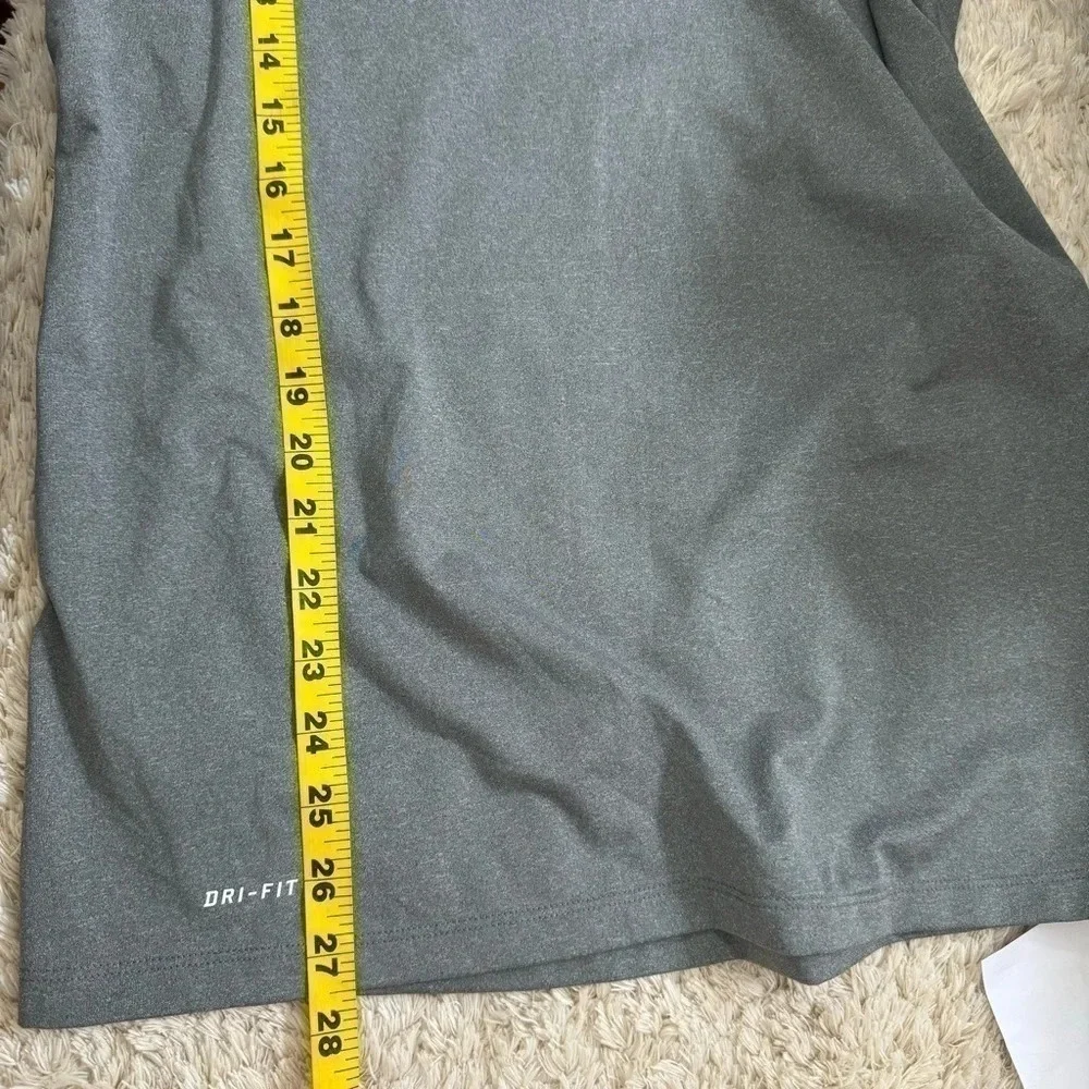 Nike Pro Womens athletic Shirt size Large - Picture 9 of 10